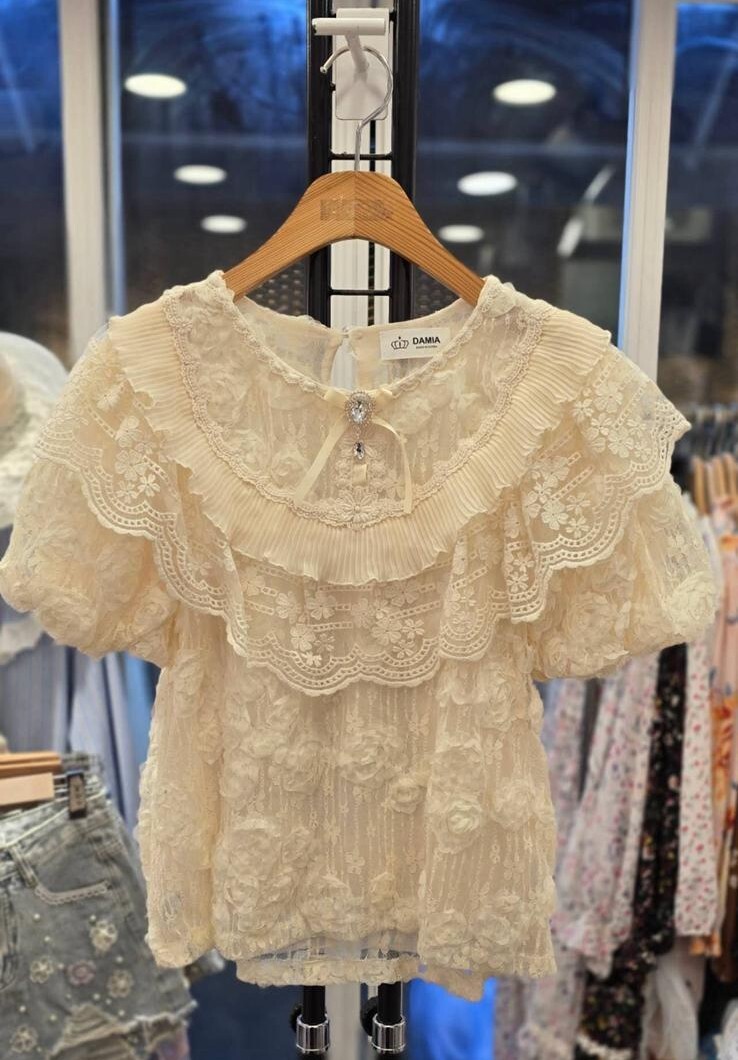 D16  胸38-46 長19.5 $439 (一口價)