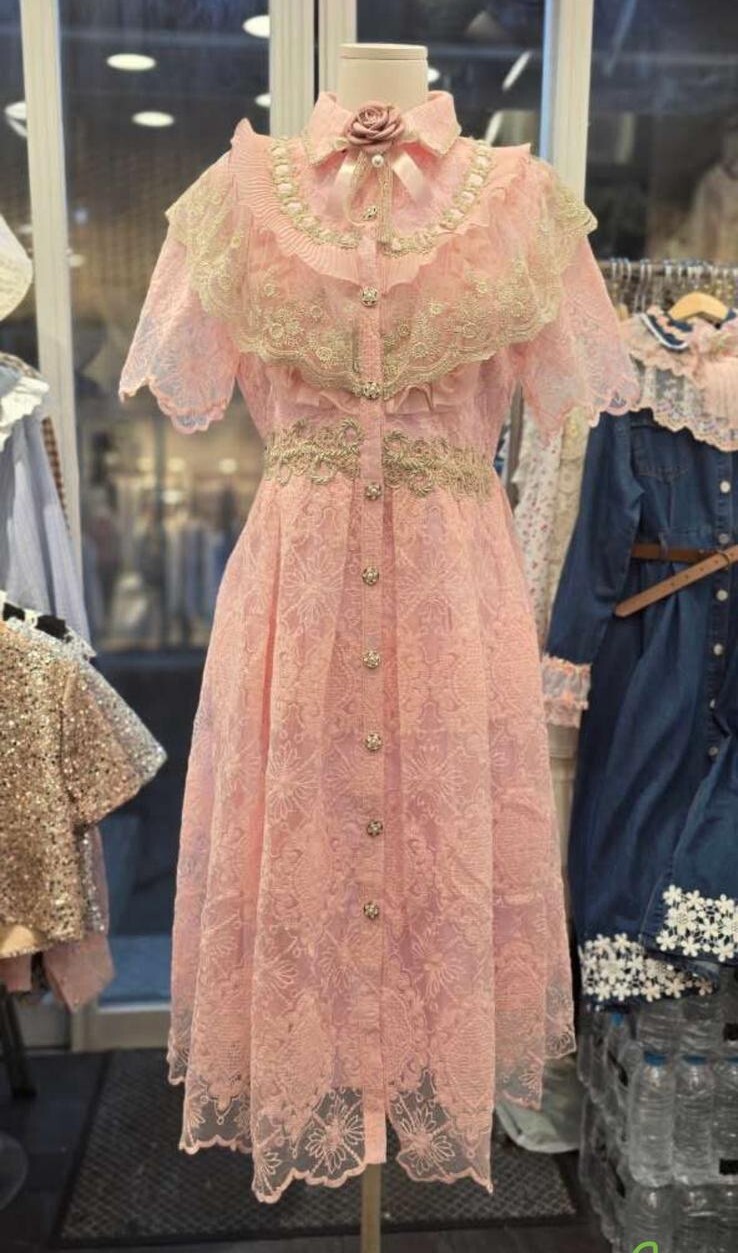 D18  胸40腰36HIP54長45 $599 (一口價)