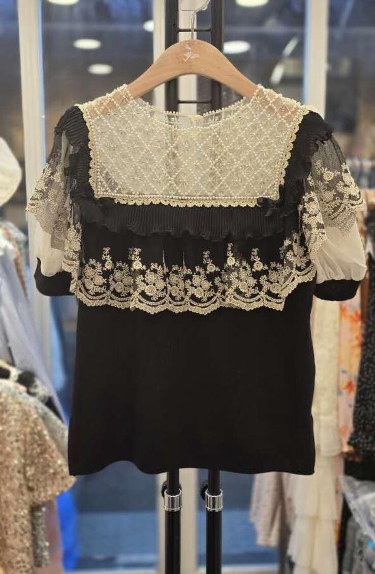 D21  胸36-50長21 $419 (一口價)