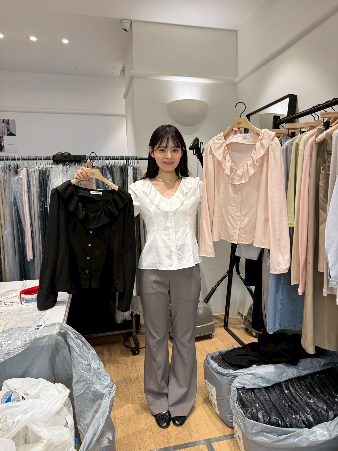 AU6057 荷葉V領上衣