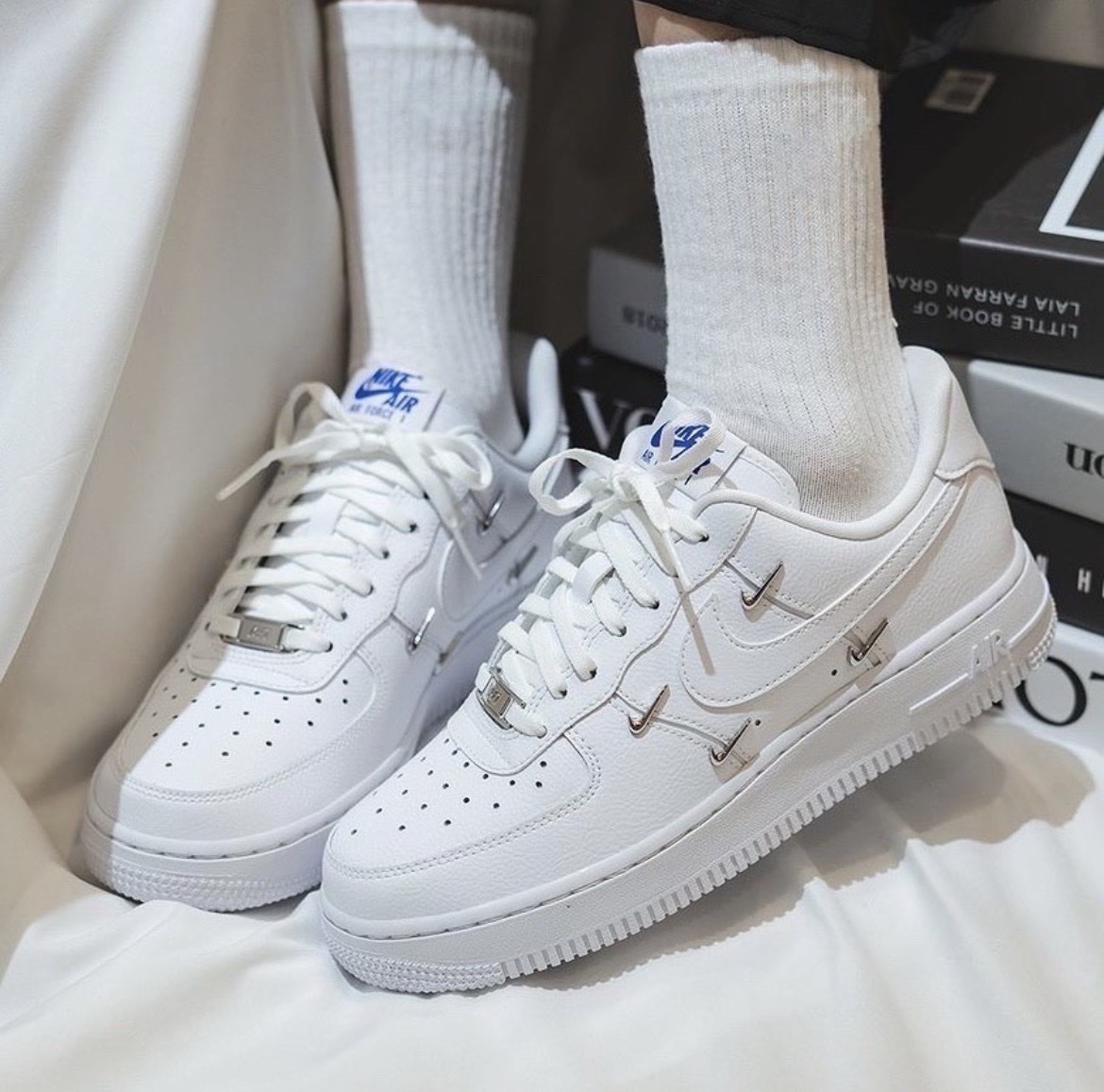 【逢甲 FUZZY】W Nike Air Force 1 "White" 四小勾 泫雅 白銀 CT1990-100