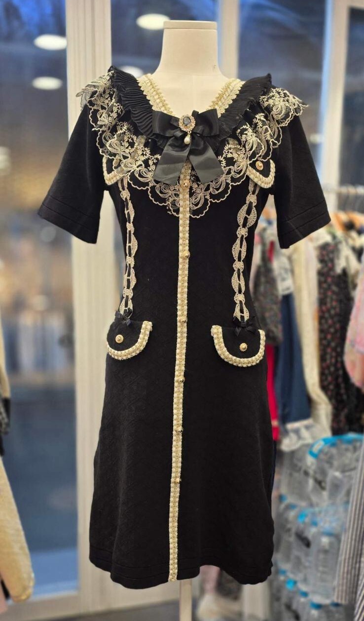 D25  胸34-44腰24-42長36 $489 (一口價)