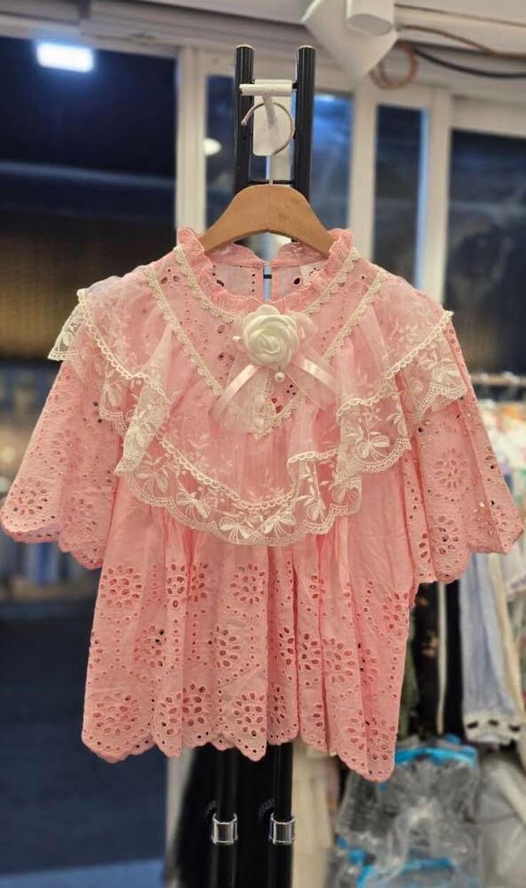 D27  胸46長 20$449(一口價)