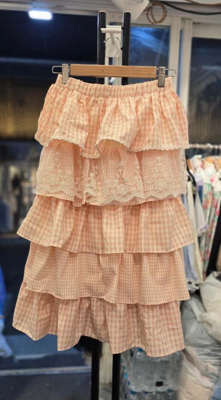 D30  腰24-40hip46長29 $419 (一口價)