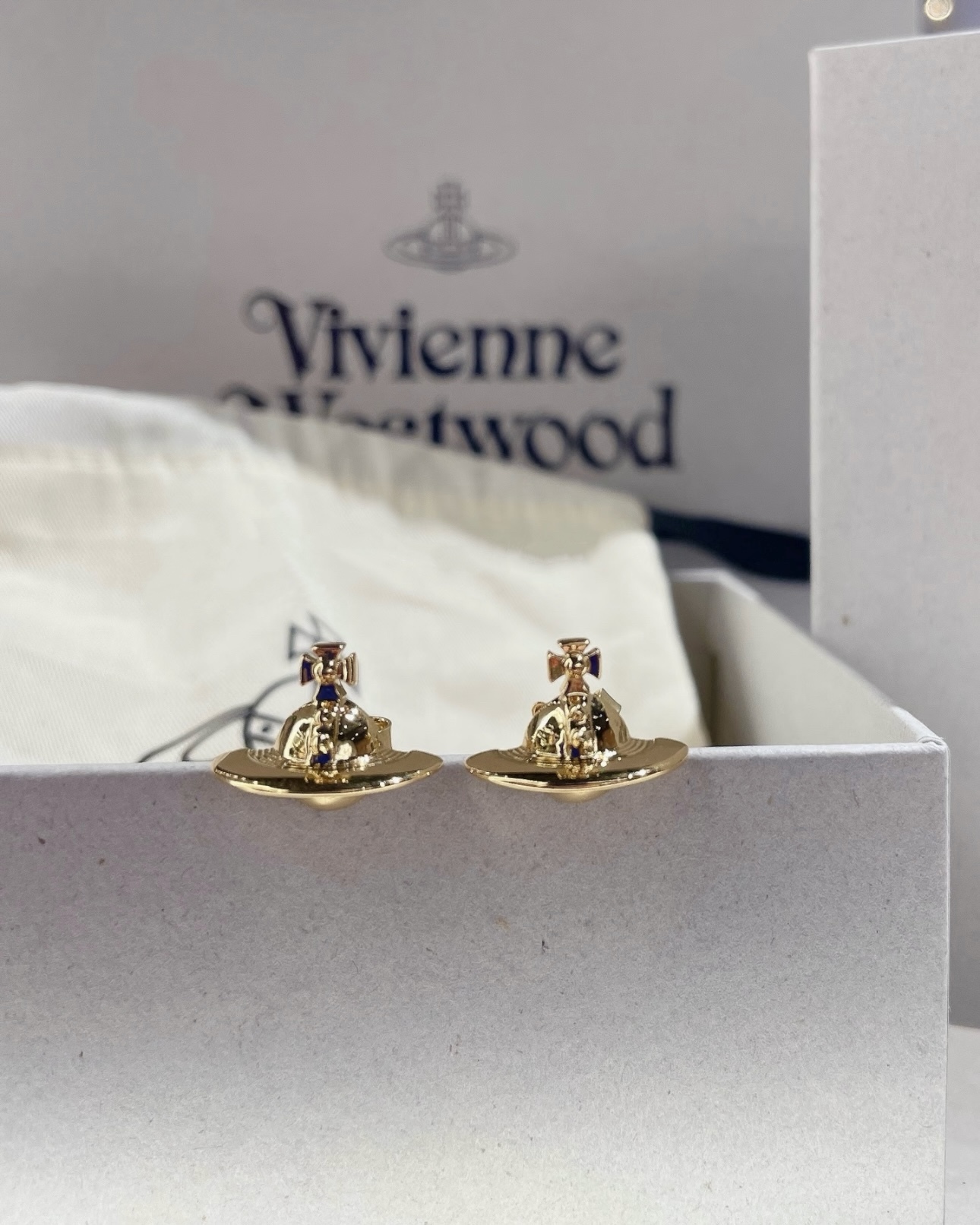 𝐈𝐍 𝐒𝐓𝐎𝐂𝐊!˼ Vivienne Westwood Nana 3D Orb Earrin
