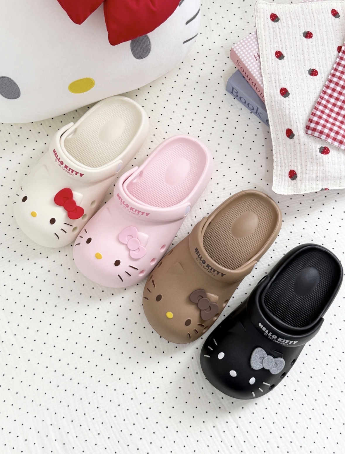 （預購） SANRIO 三麗鷗 正版授權  Hello Kitty 大頭防水洞洞鞋 4色