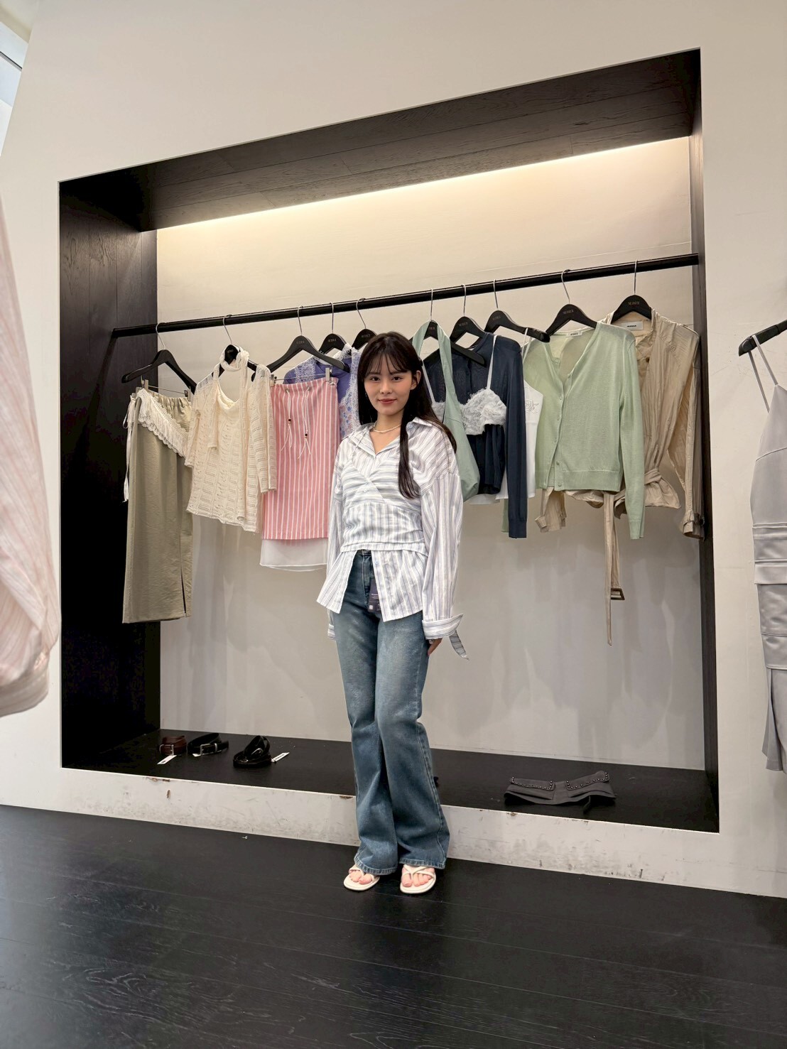 MR6016 掛脖V領背心條紋襯衫套裝