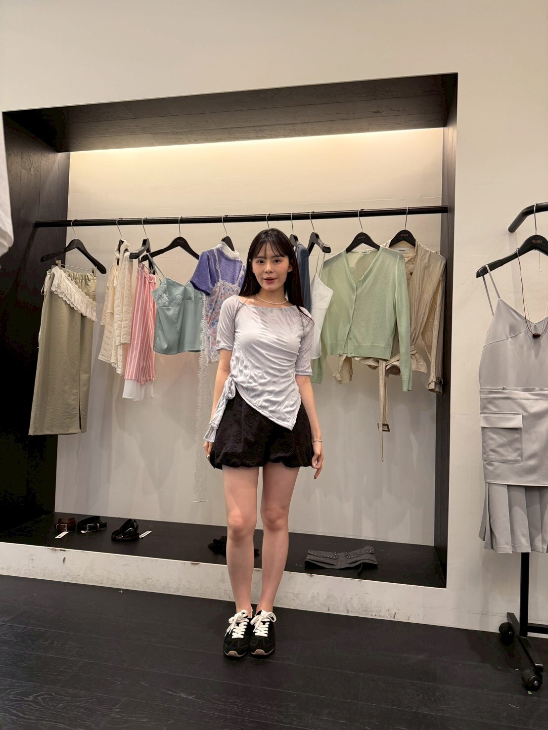 MR6042 一字領微皺感三角切上衣