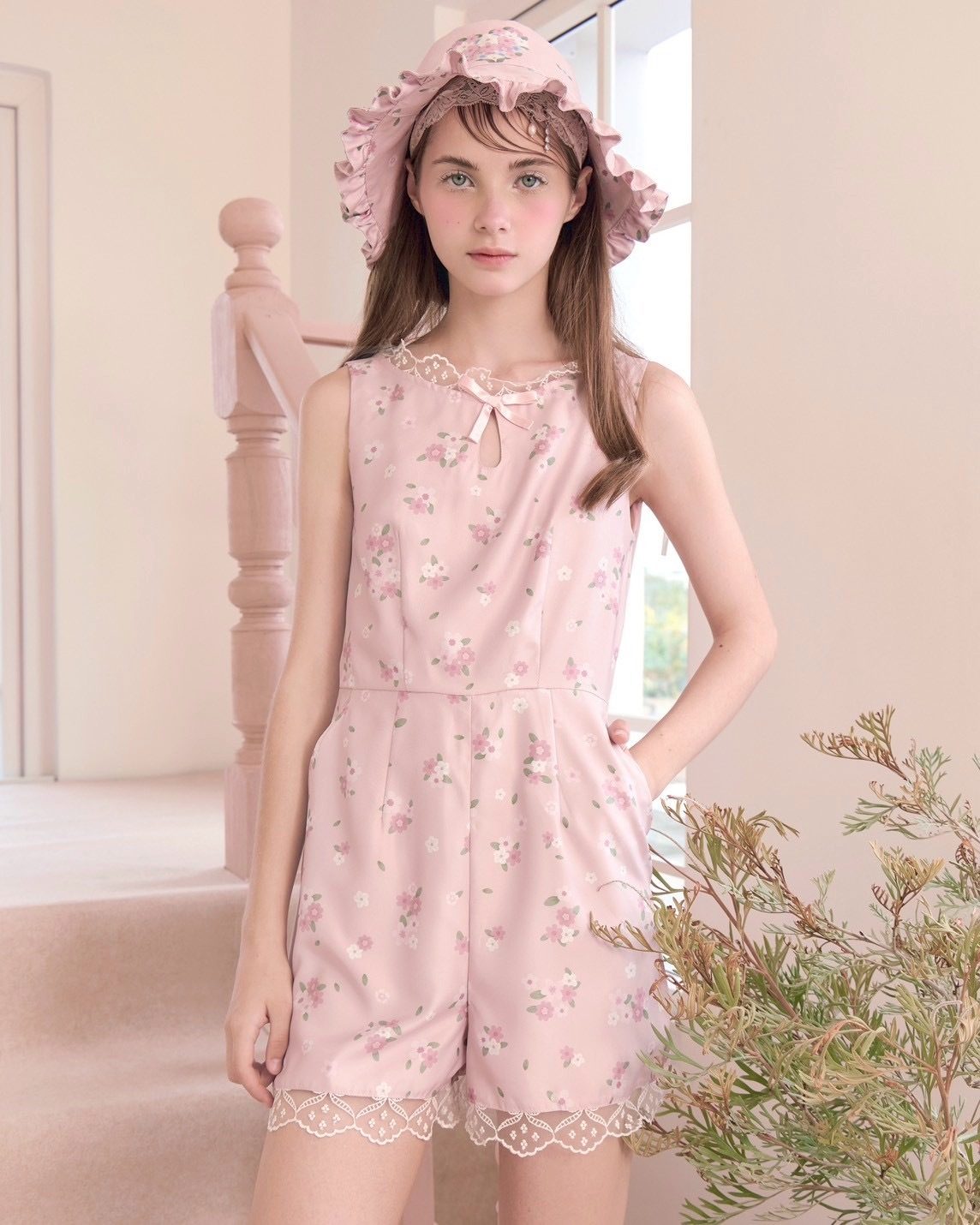 LOOK 13 / JUMPSUIT INSIDE