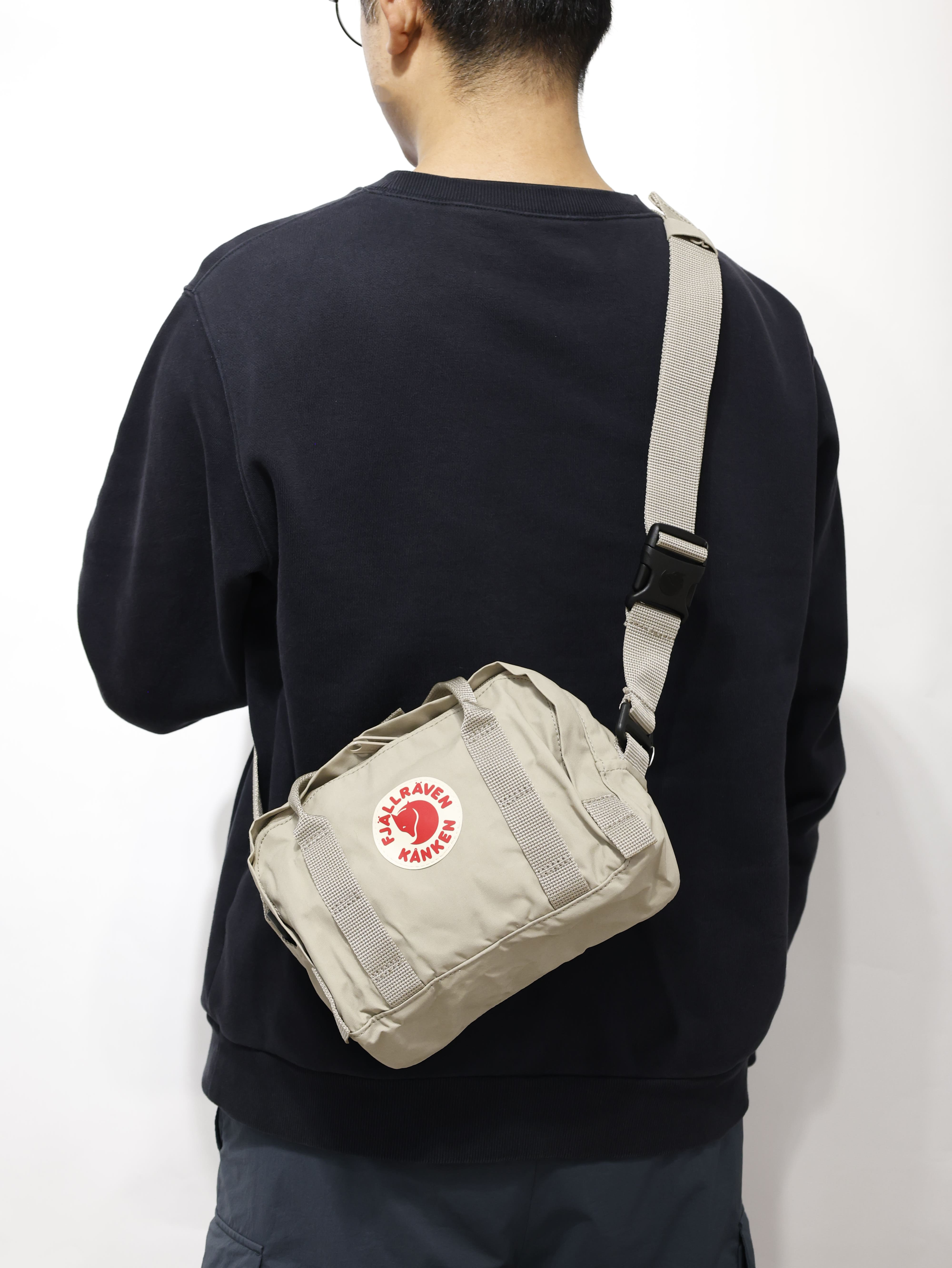 FJALLRAVEN 小狐狸 Kanken Crossbody 斜背包 FR23200395