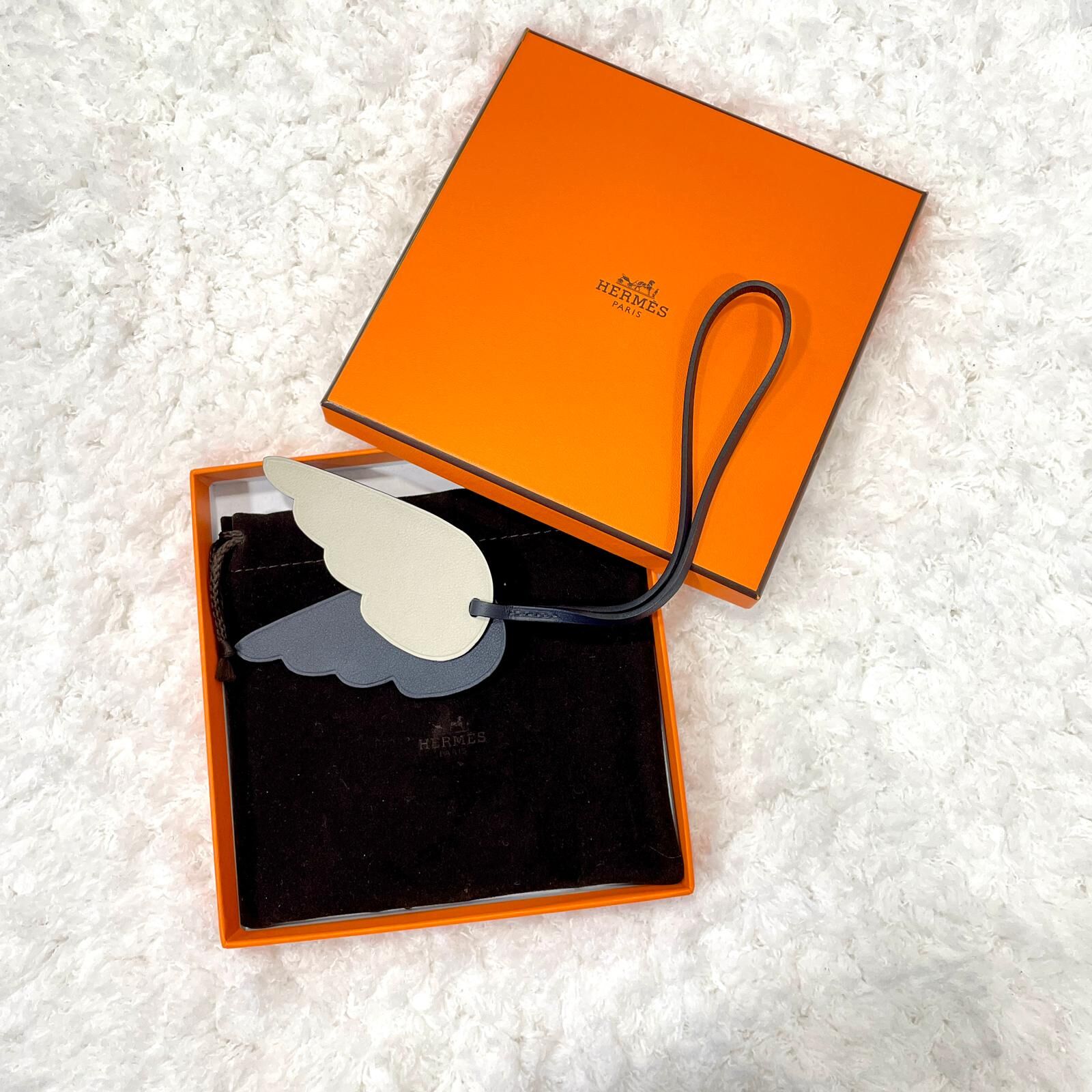 全新HERMES BAG CHARM SWIFT皮 黑/灰/翅膀包包掛飾,愛馬士手袋吊飾, #BRAND NEW #香榭站正品