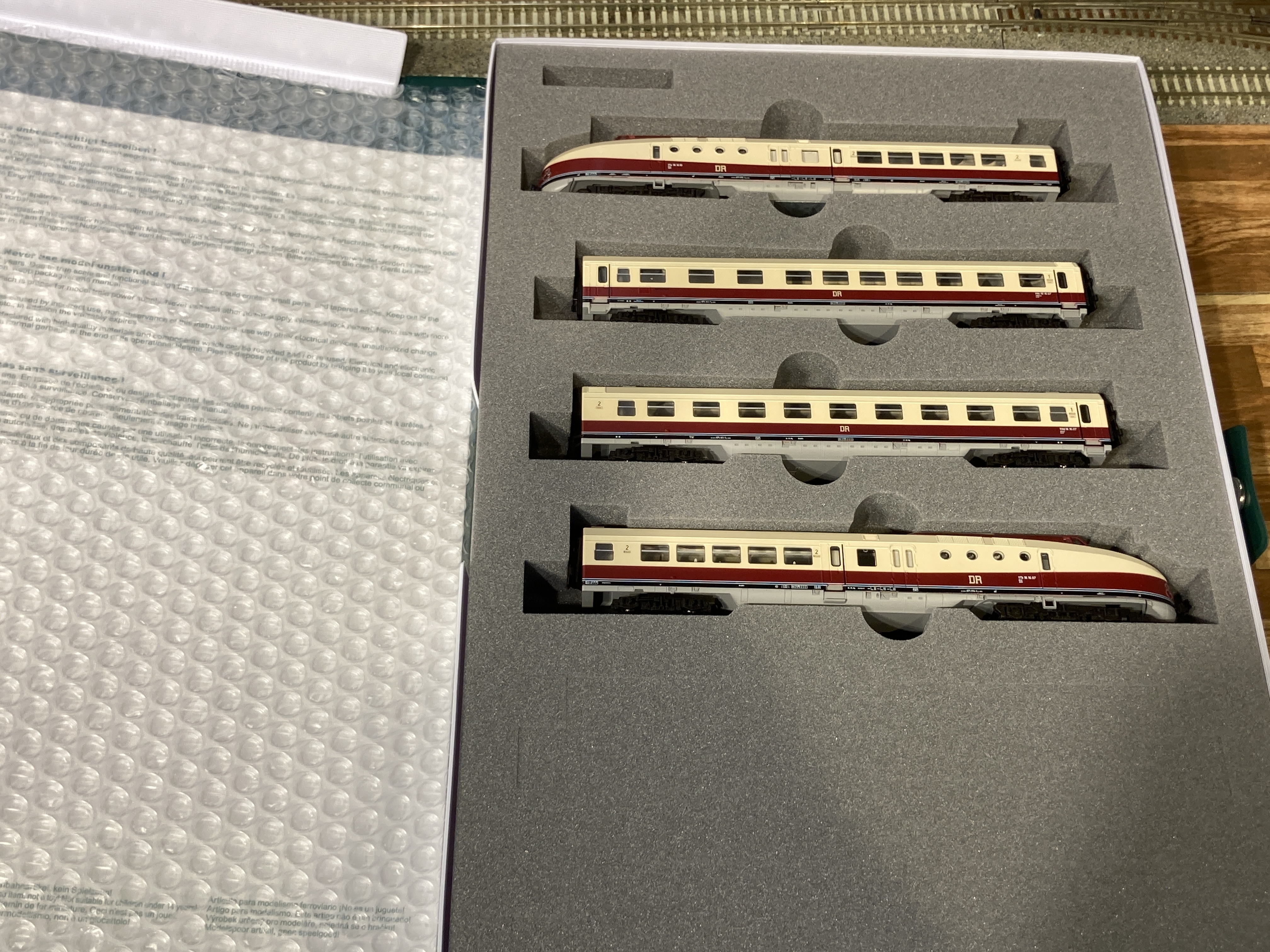 Kato 10-713-9 VT 18.16 “SVT Görlitz” 4両セット