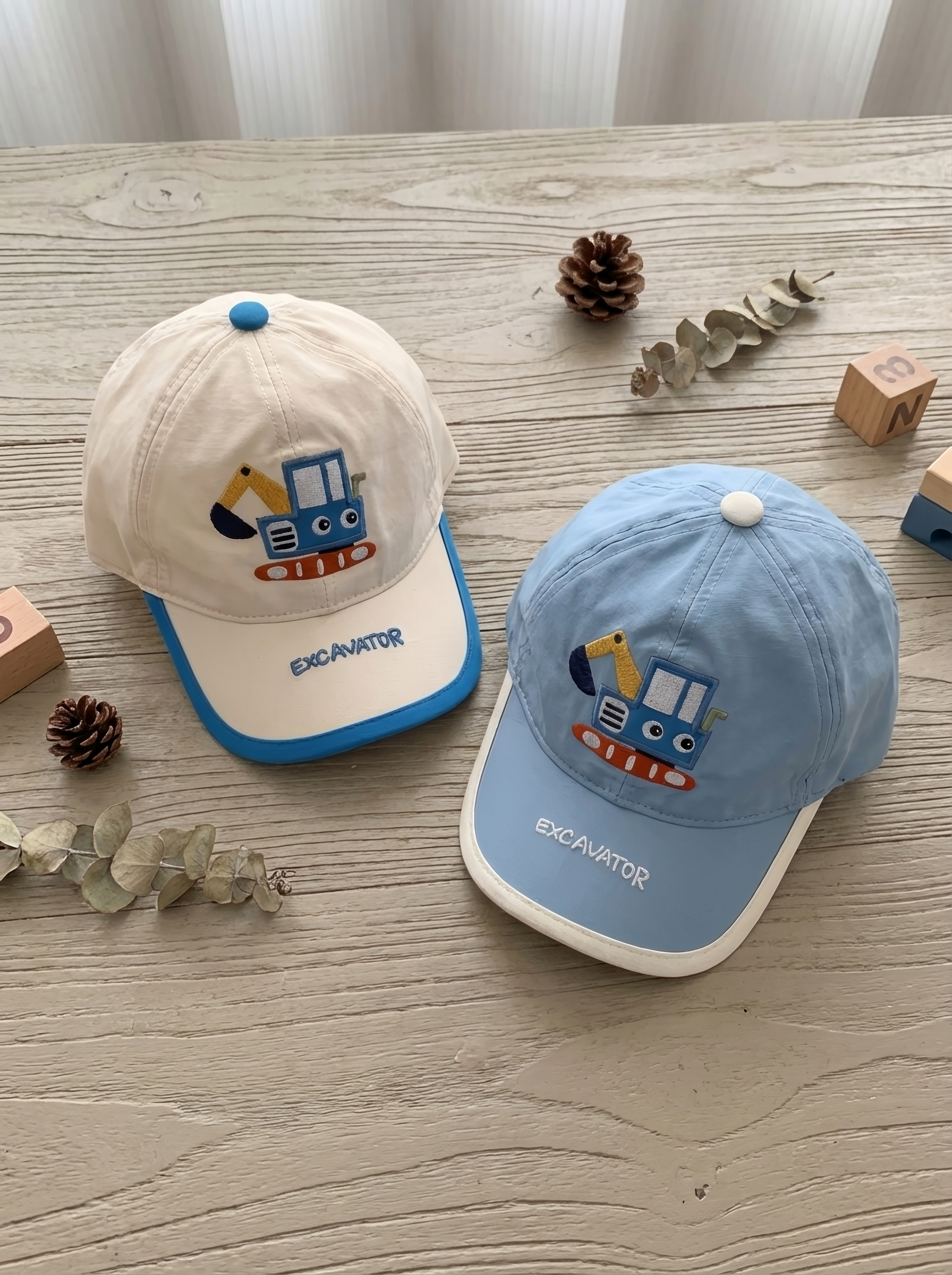 藍白挖土機 鴨舌帽