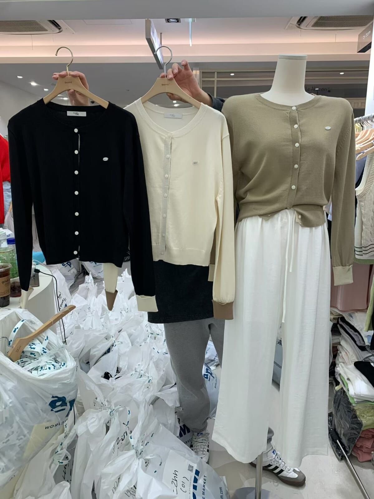 BM6004 小銀扣拼色袖排扣外套