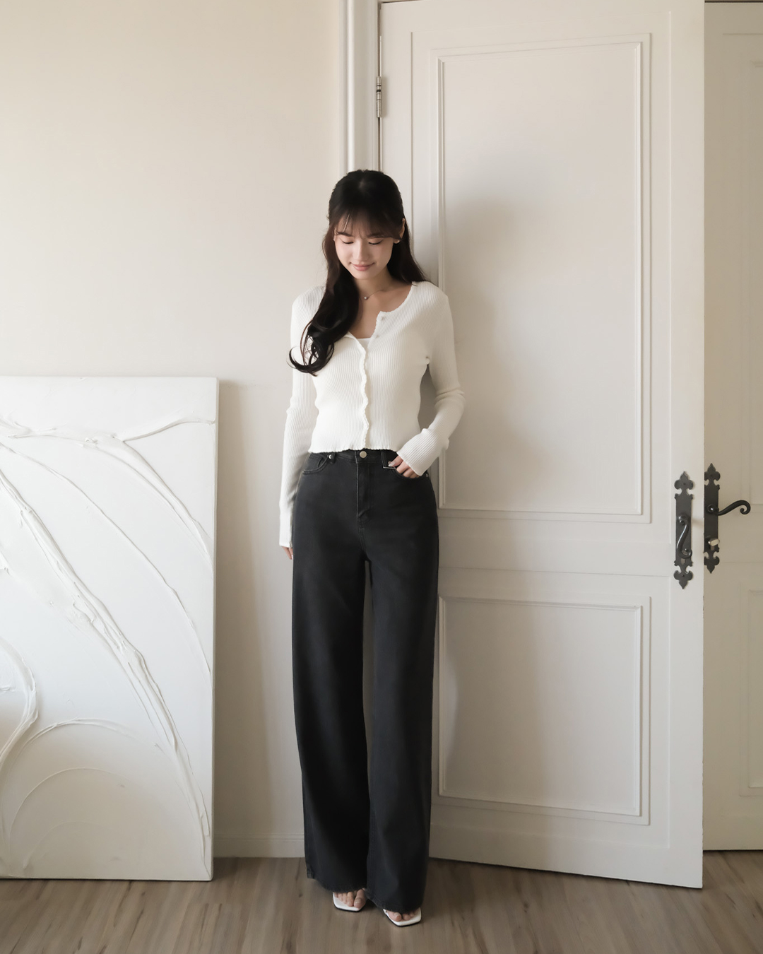 腿型救星直筒寬褲牛仔褲 ( 2 colors )