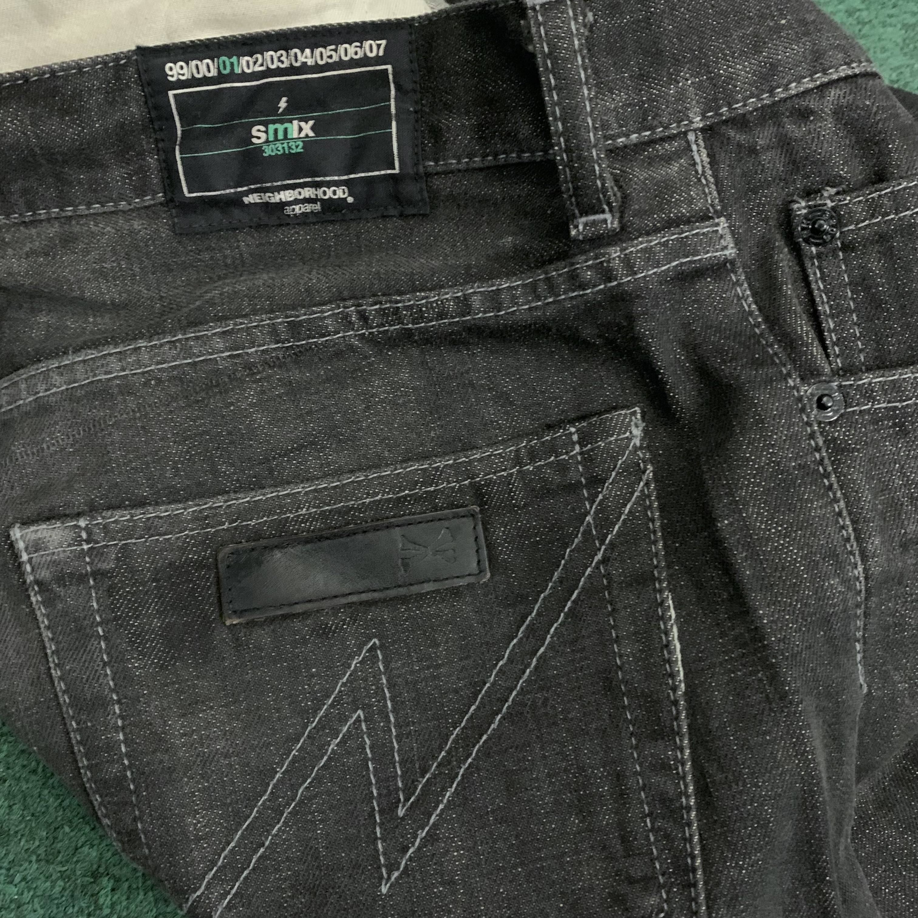 NEIGHBORHOOD SAVAGE STICH LOGO BLACK JEANS  (( USED B )) 中古 - SIZE M IN STOCK NOW (現貨發售中)