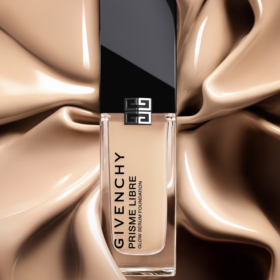 Givenchy 柔光精華粉底液