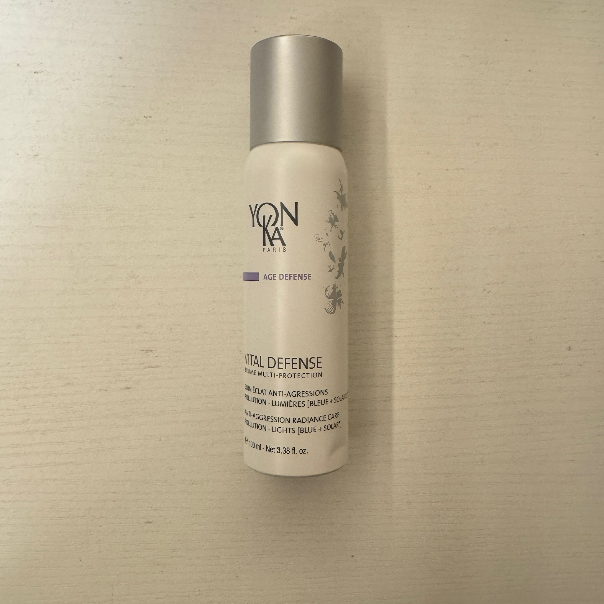 關鍵字E33. YONKA VITA DEFENSE $390(40)