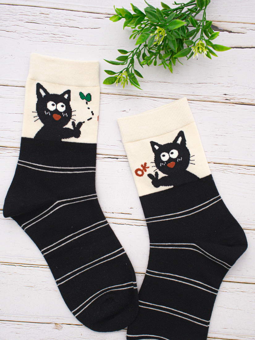 童趣貓咪條紋中筒襪