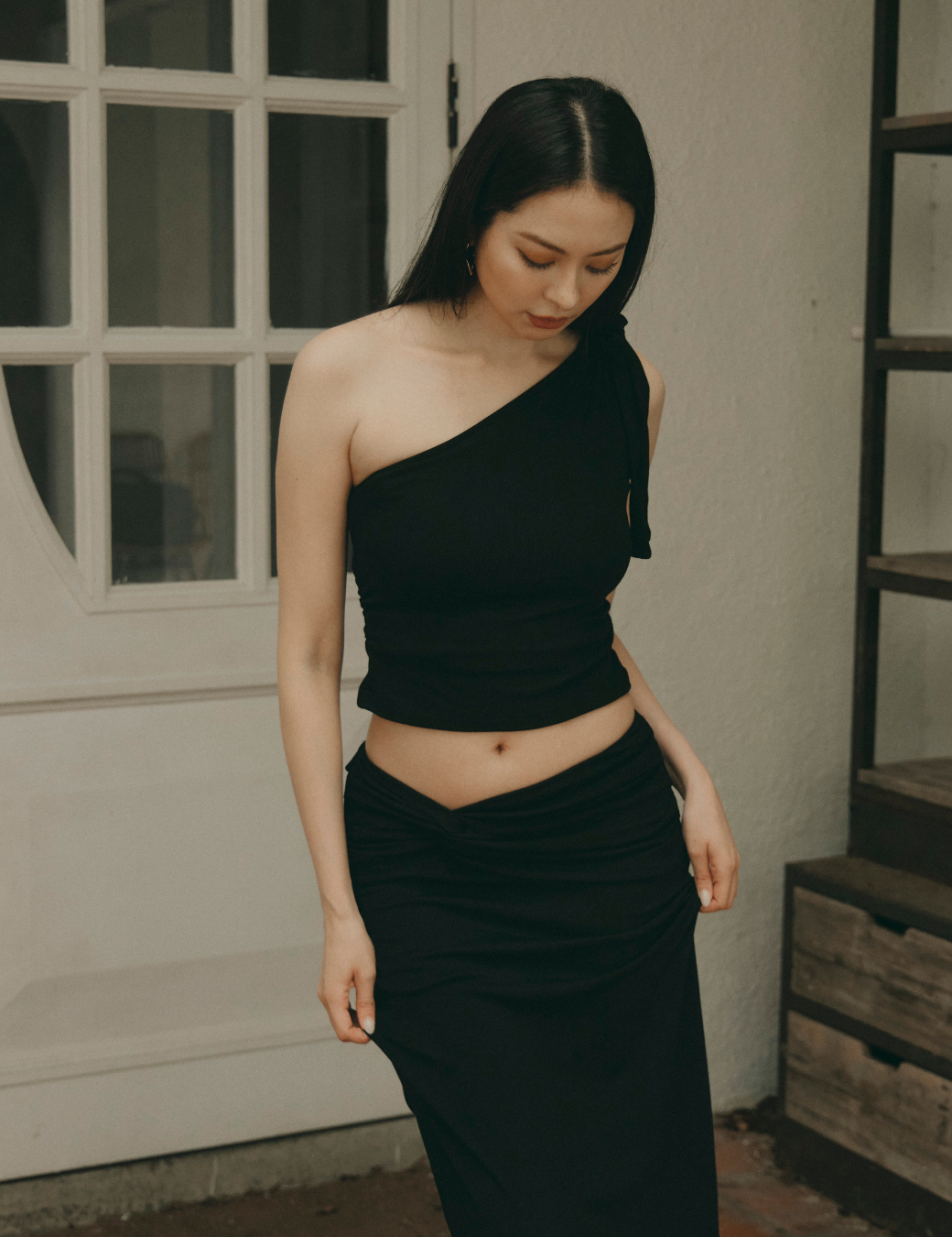 扭結垂墜Bra top斜肩上衣（3尺寸）