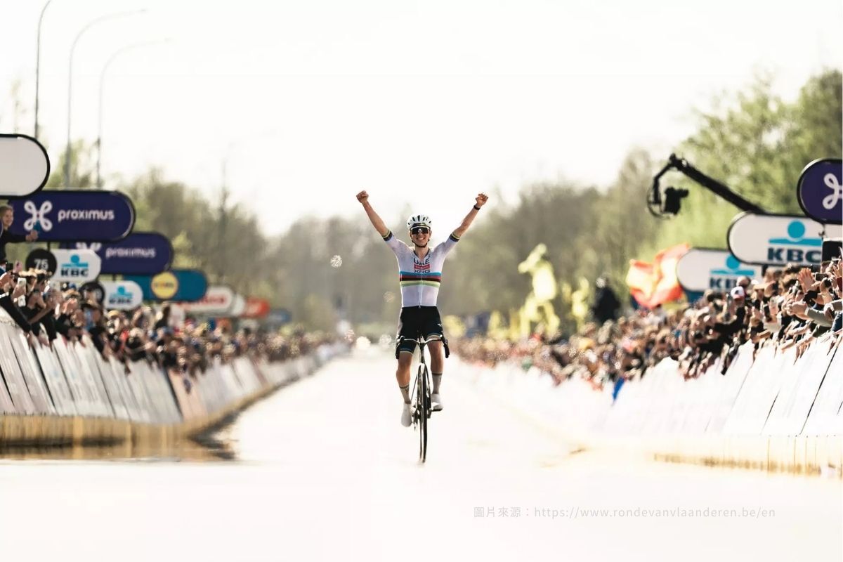 2026 Tour of Flanders 賽事現場 Pogačar 與 MVDP 對決