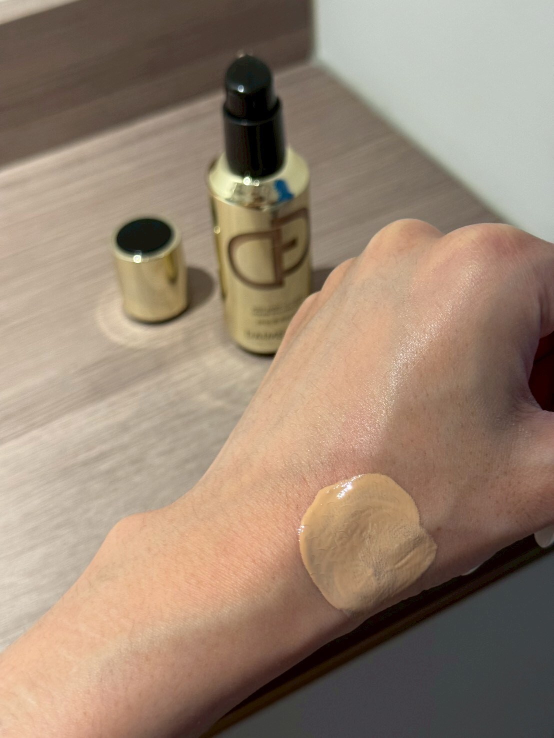 【Apr.9】一鍵磨皮清透粉底液