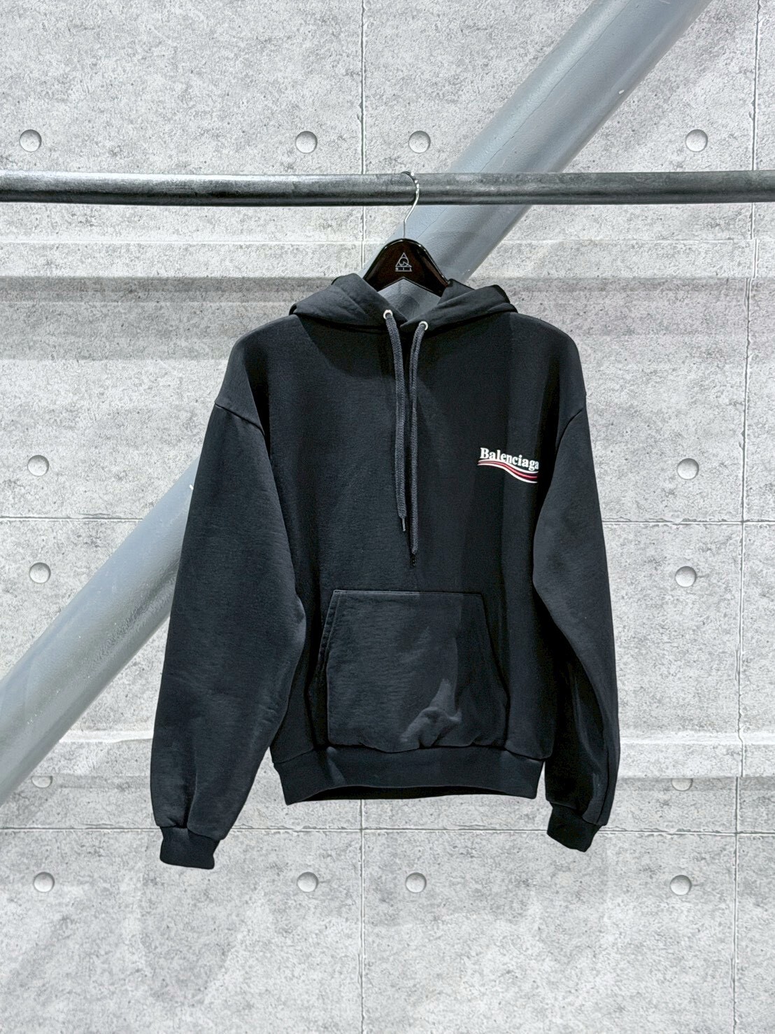 現貨五折 BALENCIAGA 經典款 黑色可樂Logo帽T 巴黎世家