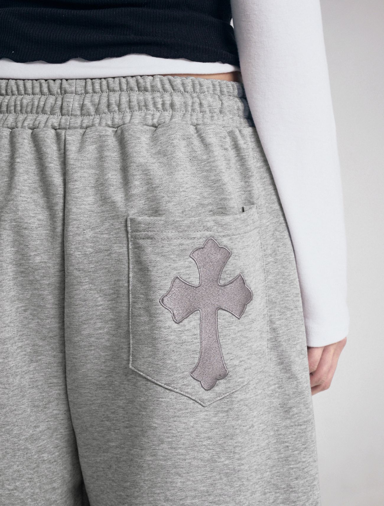 LOOXP 交叉刺繡鬆緊腰打褶寬版長褲 9832-2