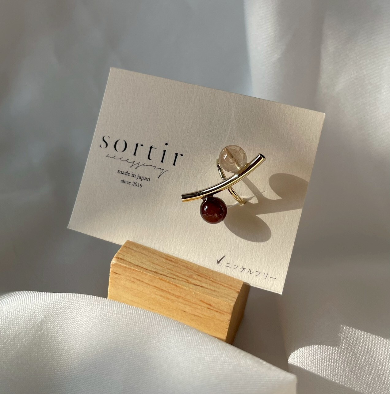 [sortir] 曲線耳骨夾｜多色魯奇水晶｜金｜NO.226