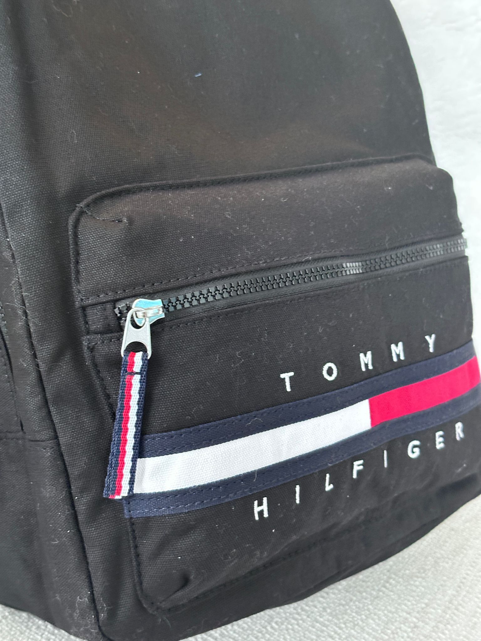 RZ68 Tommy 黑色背囊