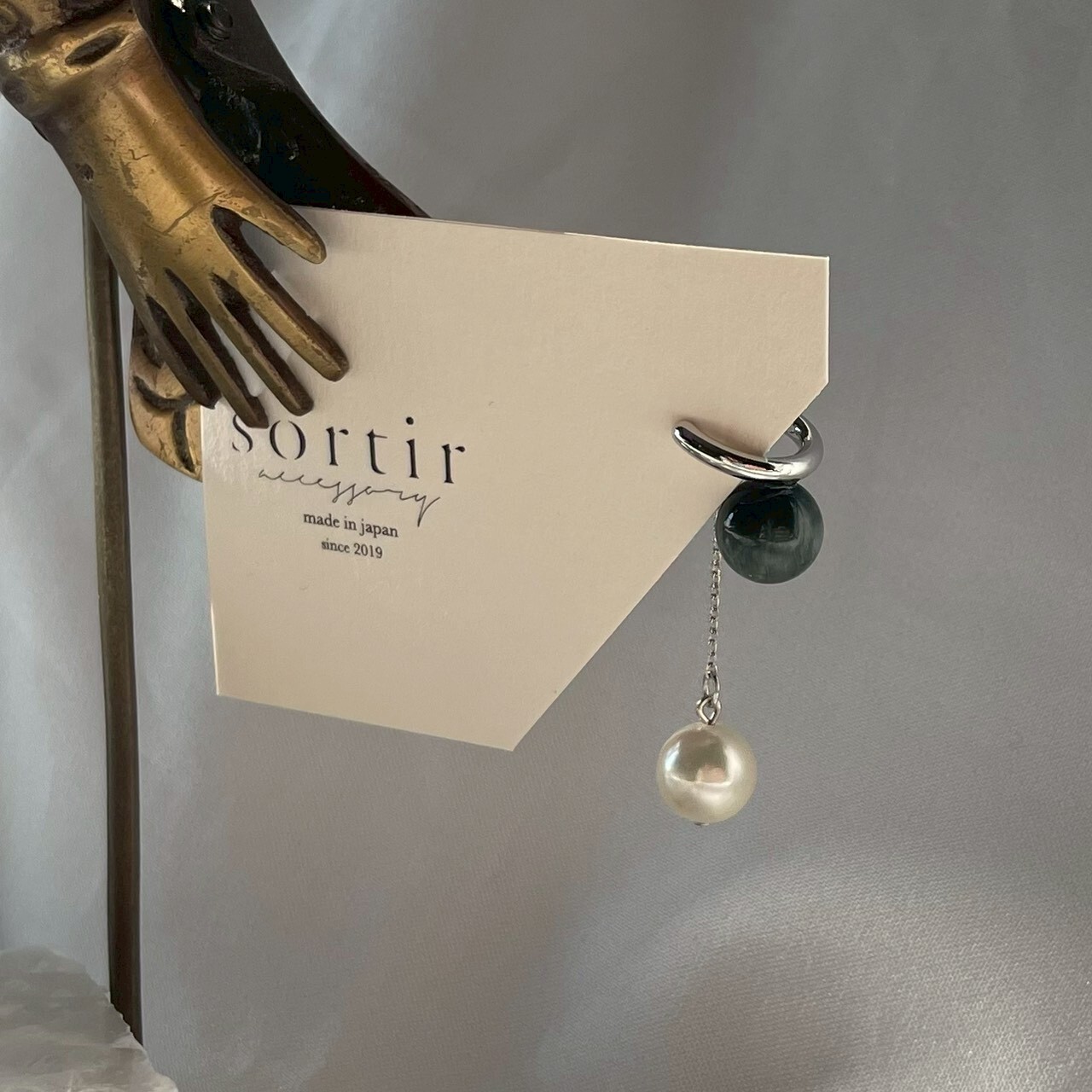 [sortir] 礦石x珍珠耳骨夾｜鷹眼石｜銀｜NO.215