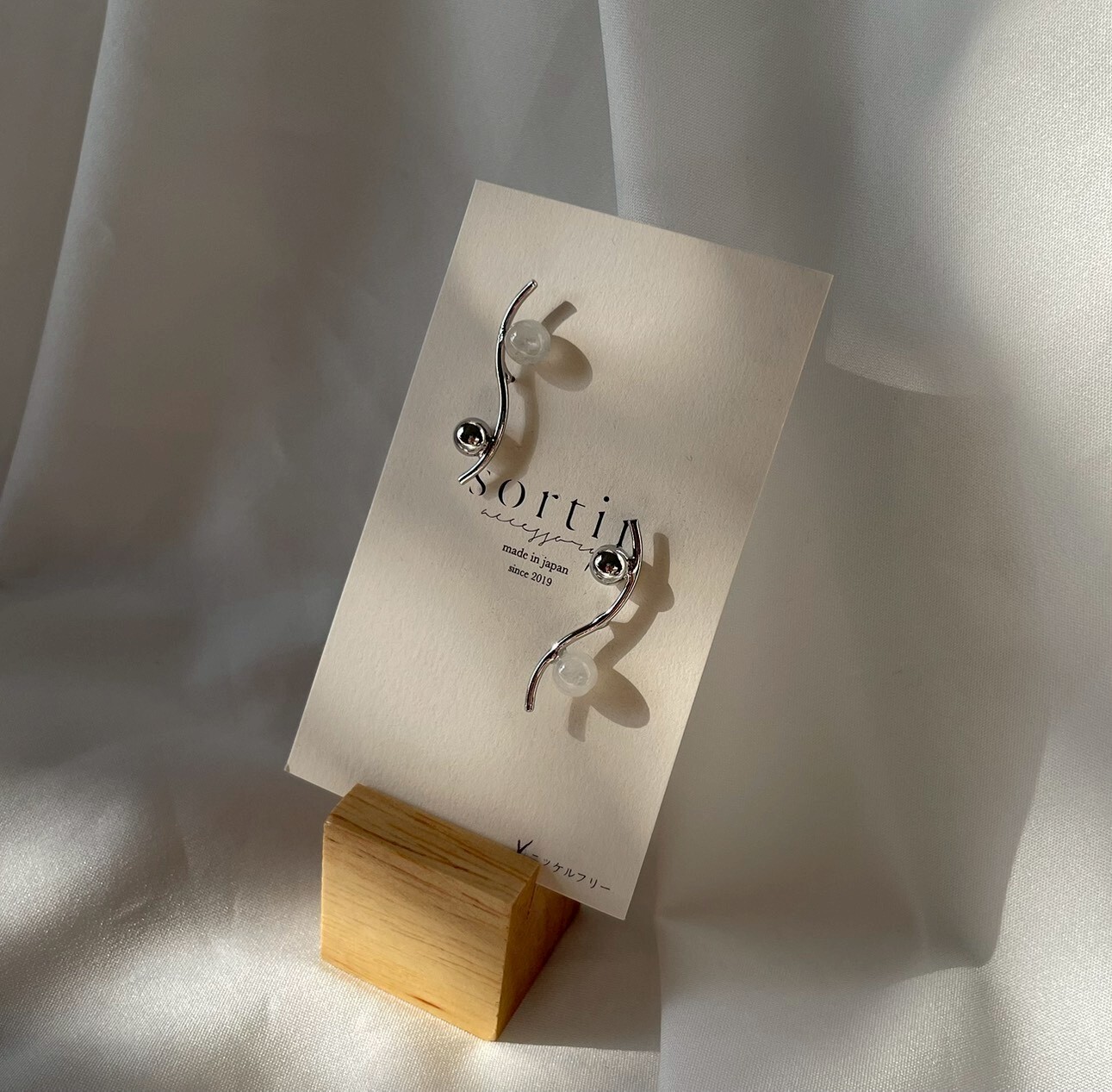 [sortir] 波浪線耳針｜冰晶石｜銀｜NO.212