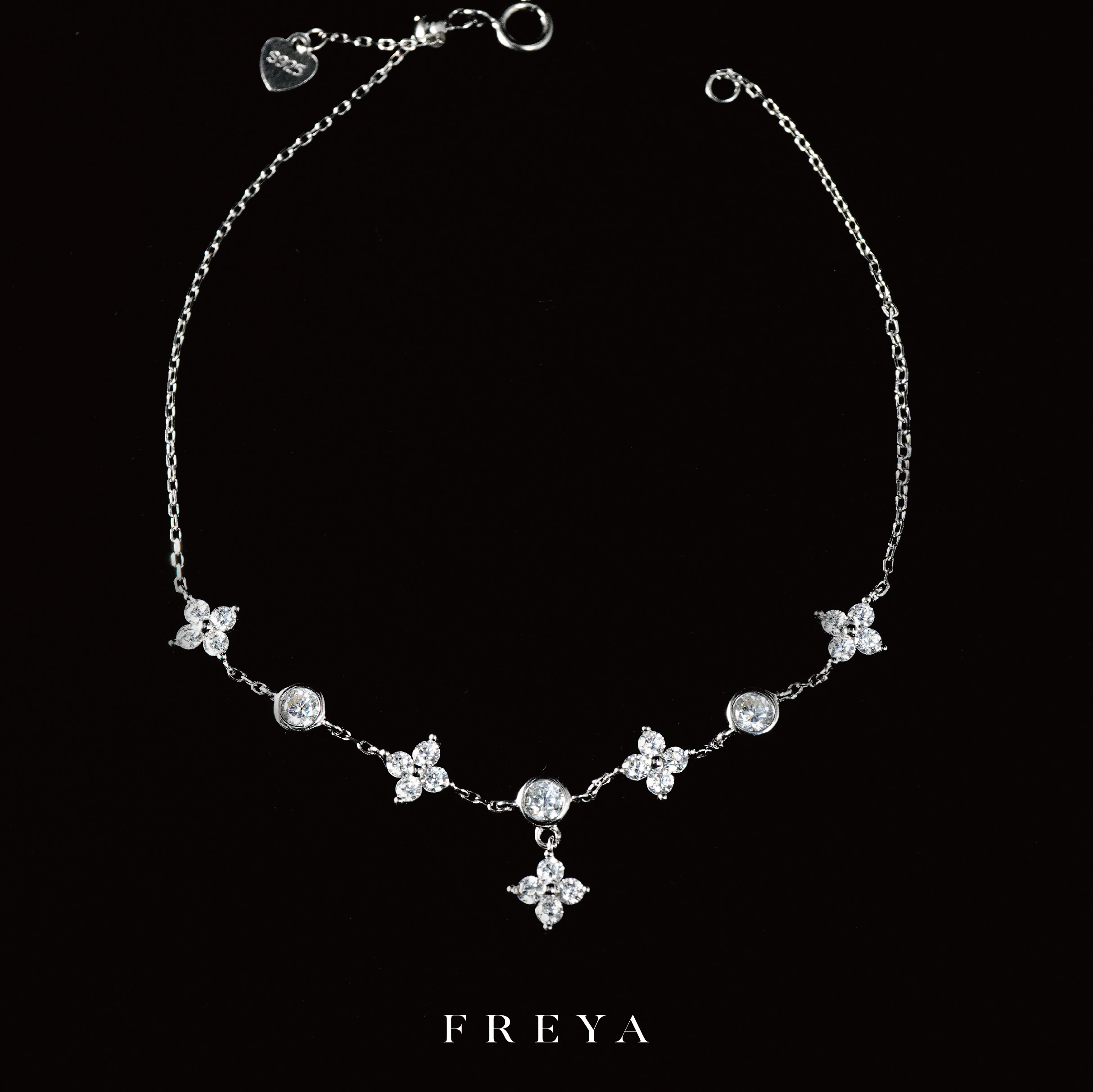 FREYA 迷你四葉草手鍊