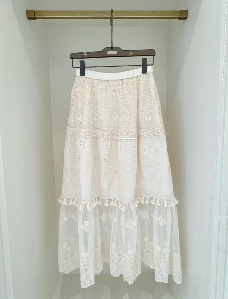 J84 腰26-46 長36 $489 (一口價)