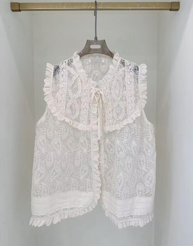 J85 胸44 長25 $429 (一口價)