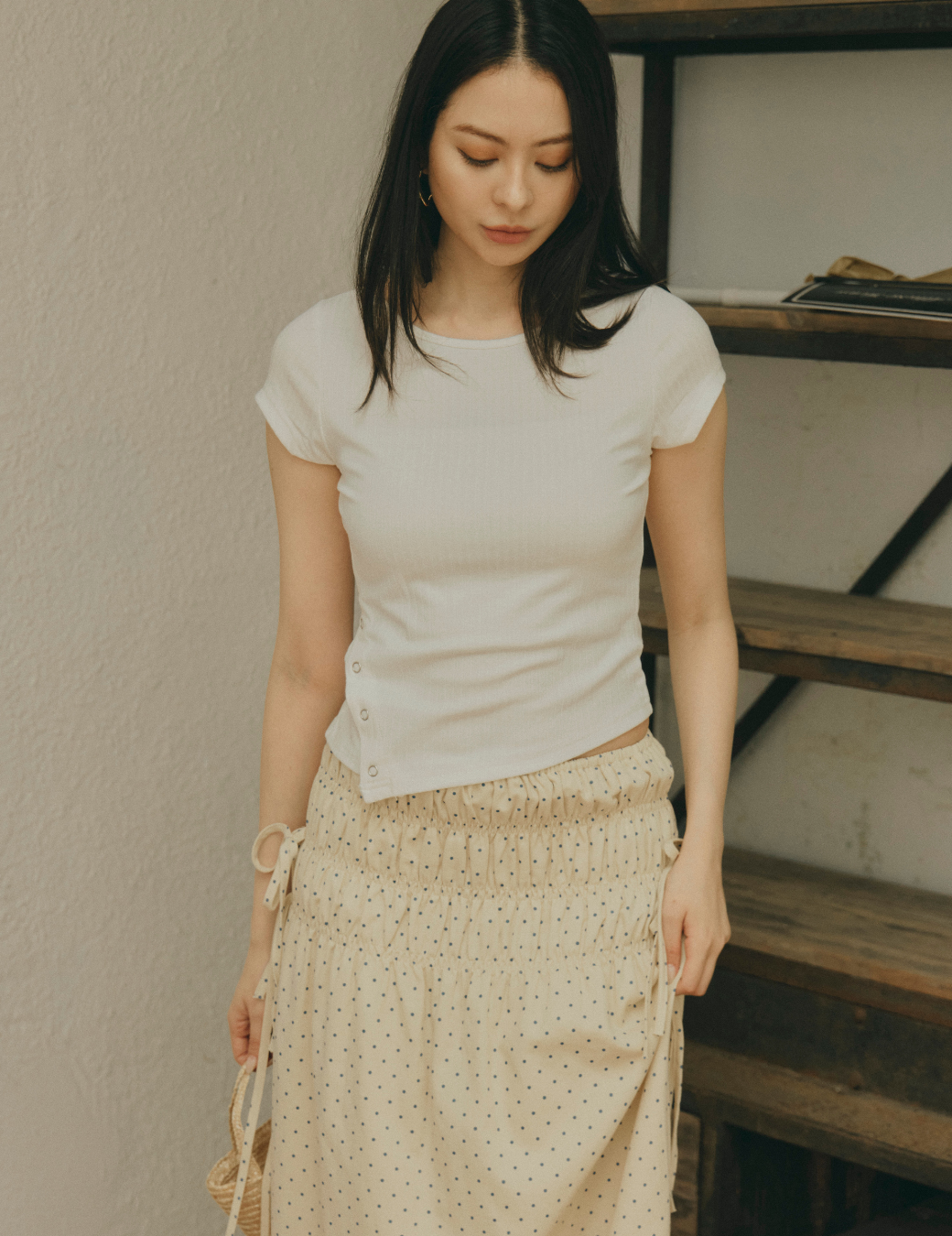 坑條斜壓扣短袖上衣（3尺寸）