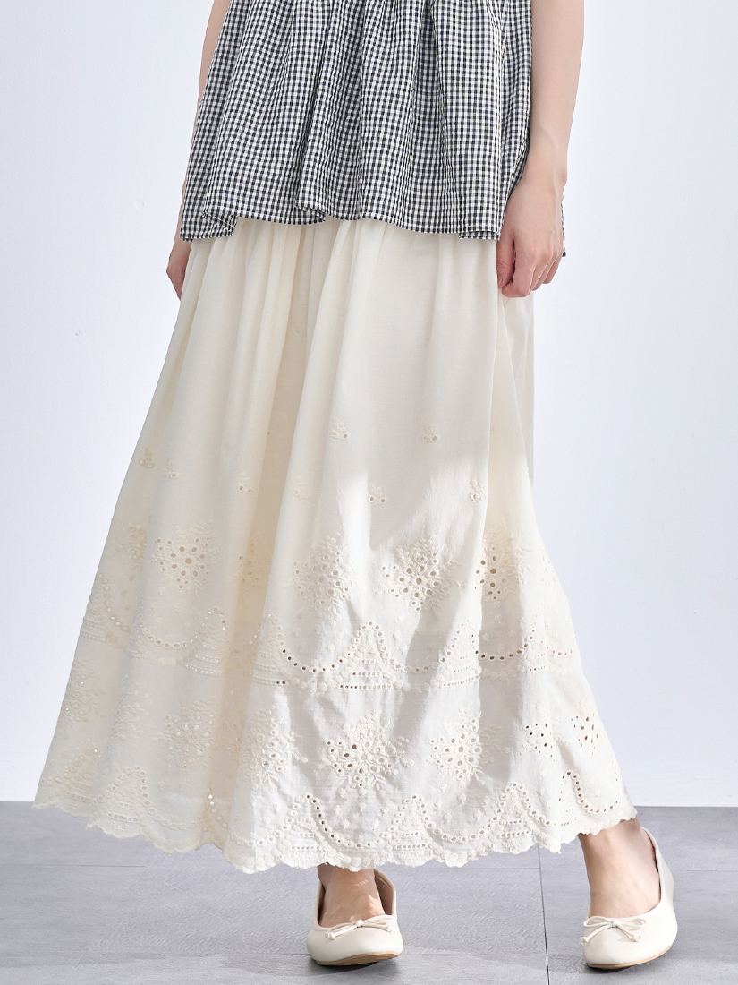 慵懶蕾絲織帶下擺繡花棉長裙