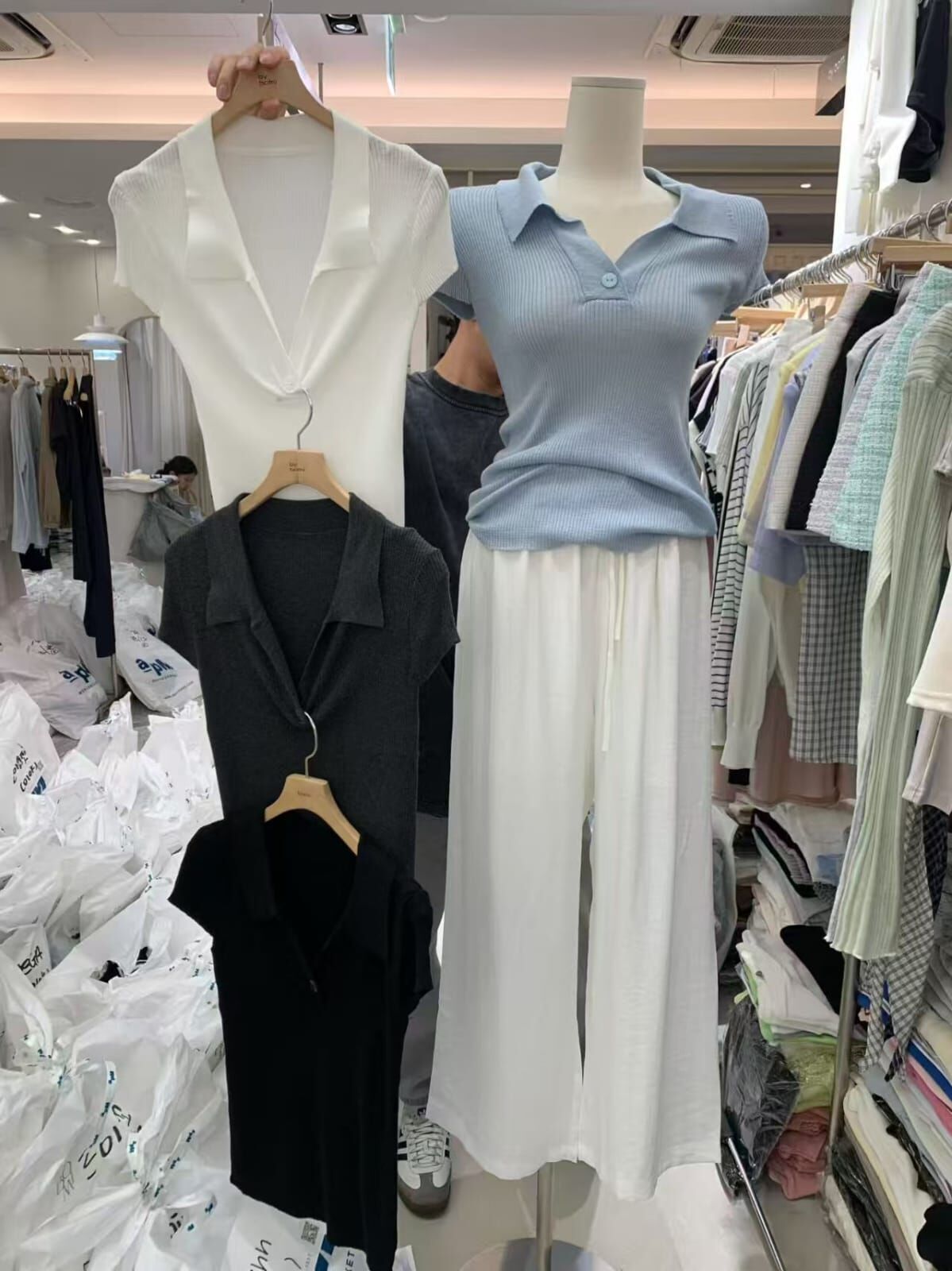 BM6045 單扣亨利翻領坑紋飛飛袖上衣