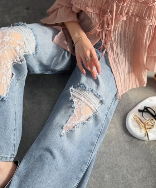 日本🇯🇵連線 Mily Bilet 個性帶性感!花卉蕾絲刷破牛仔褲 蕾絲 花朵 花卉 寬褲 牛仔褲 落地褲 長褲 直筒褲 闊腿褲 2色(任買兩件711免運)/預購