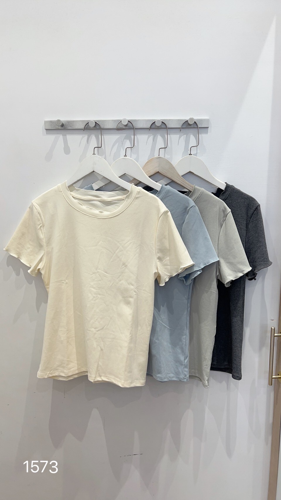 木耳邊圓領棉上衣