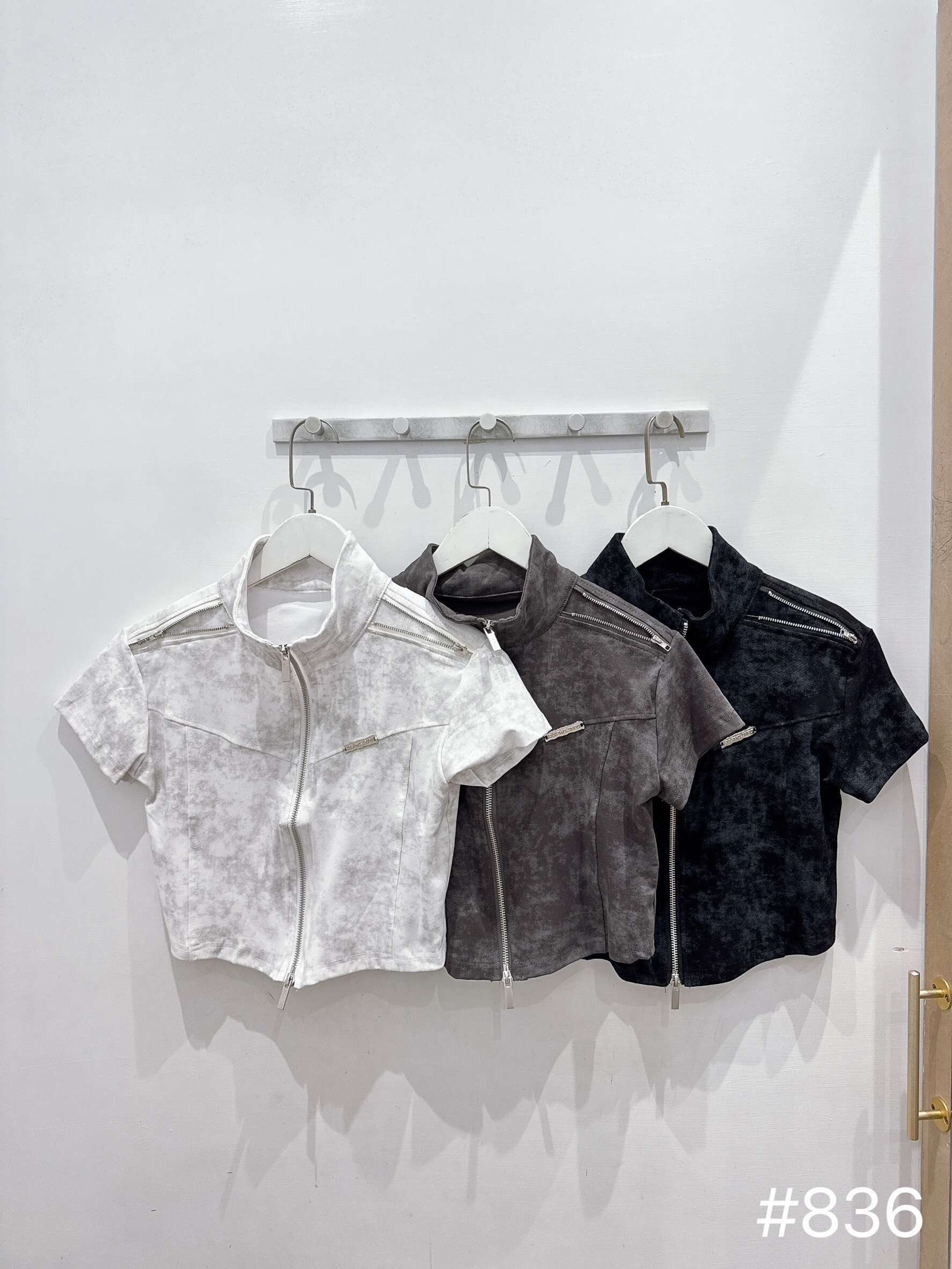 個性雙拉鍊銀標上衣