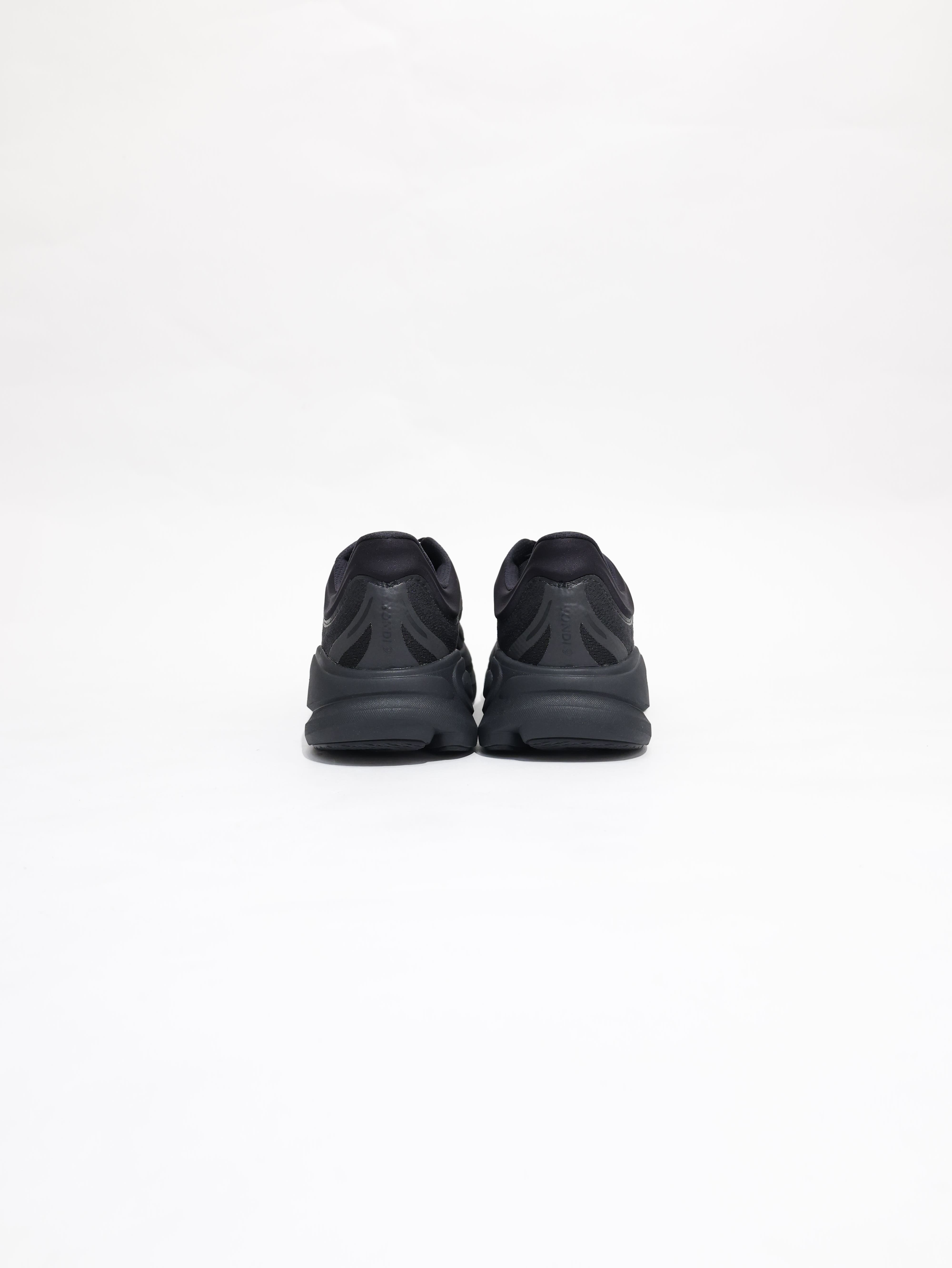 HOKA ONE ONE 男鞋 Bondi 9 路跑鞋 緩震 HO1162013 HO1162015