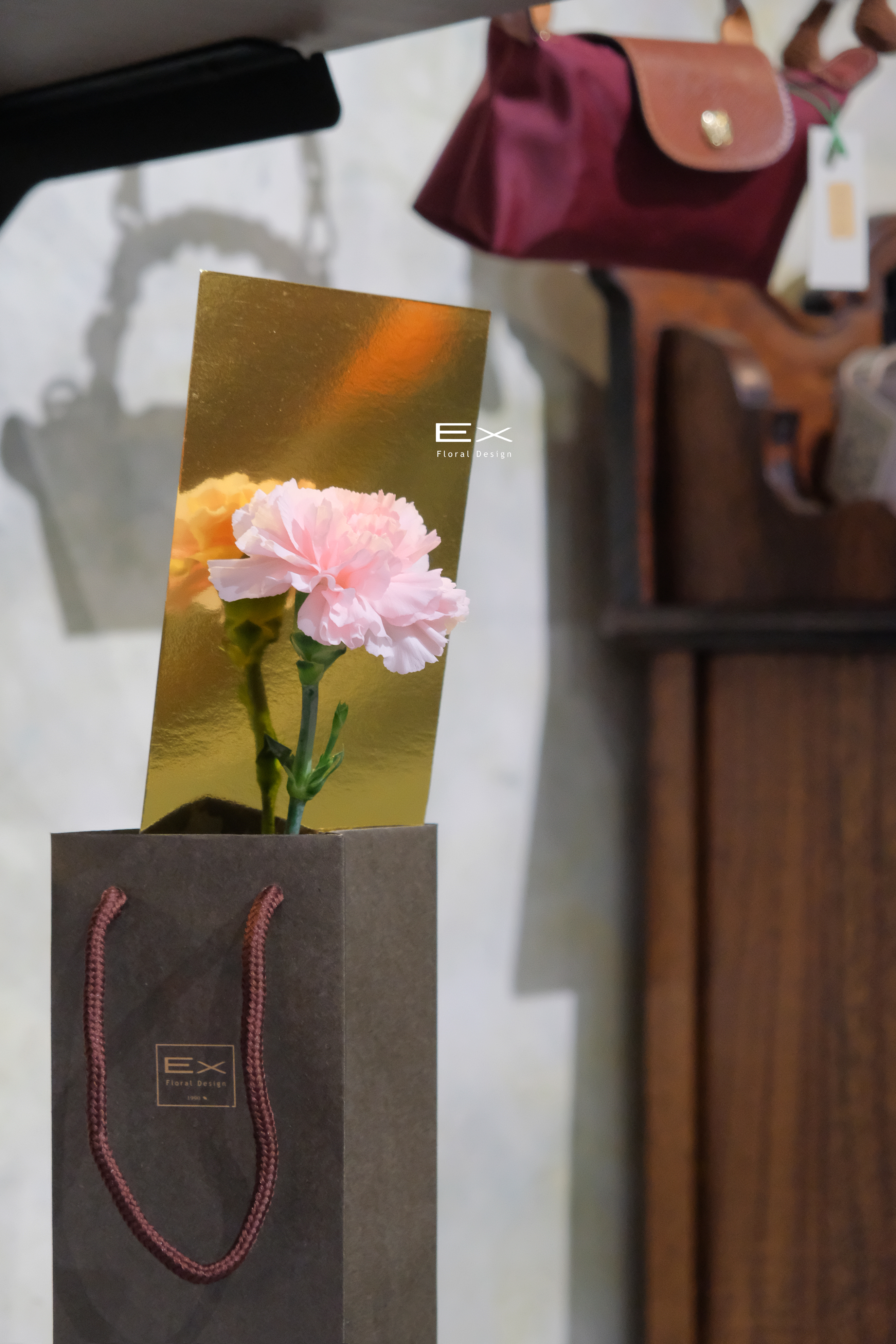 染｜康乃馨小卡 ( 驚喜花色 )