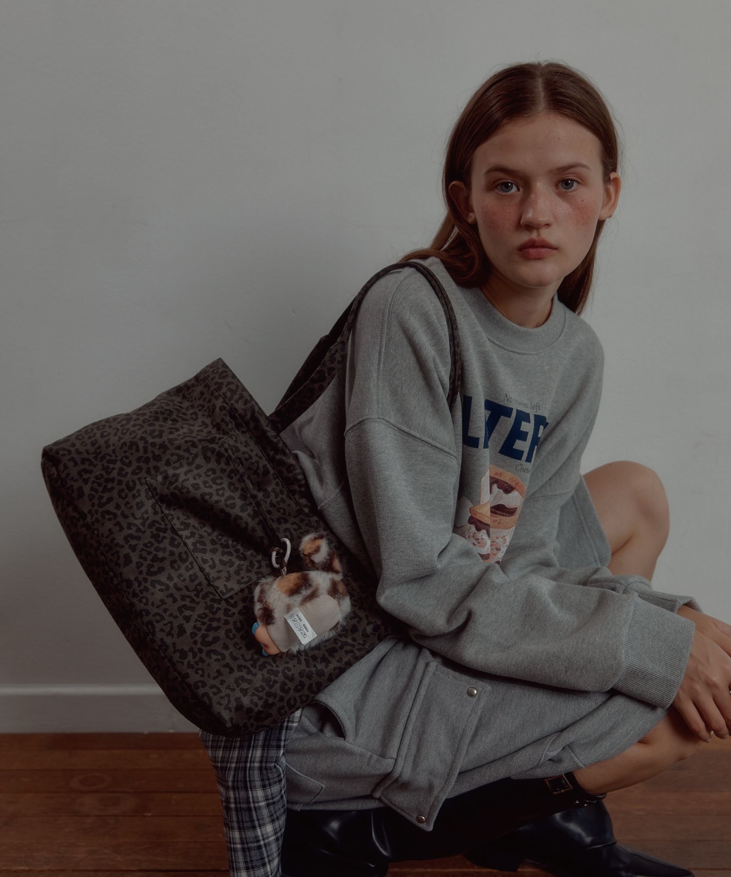 LETERIE 麂皮豹紋方形斜背包 SUEDE SQUARE LEOPARD SHOULDER BAG_KHAKI