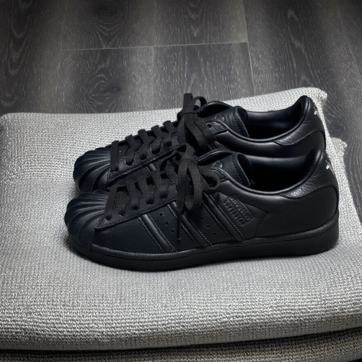 【代購】adidas Originals × THUG CLUB SUPERSTAR Vintage  'Core Black'｜復古做舊板鞋｜男女同款