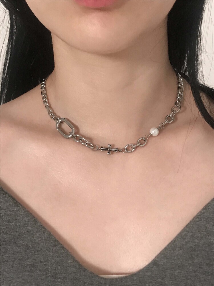 韓國限定🇰🇷 OFUSE cross pearl choker 珍珠 歌德風 扣環 項鍊 項鏈 不鏽鋼材質 / 預購
