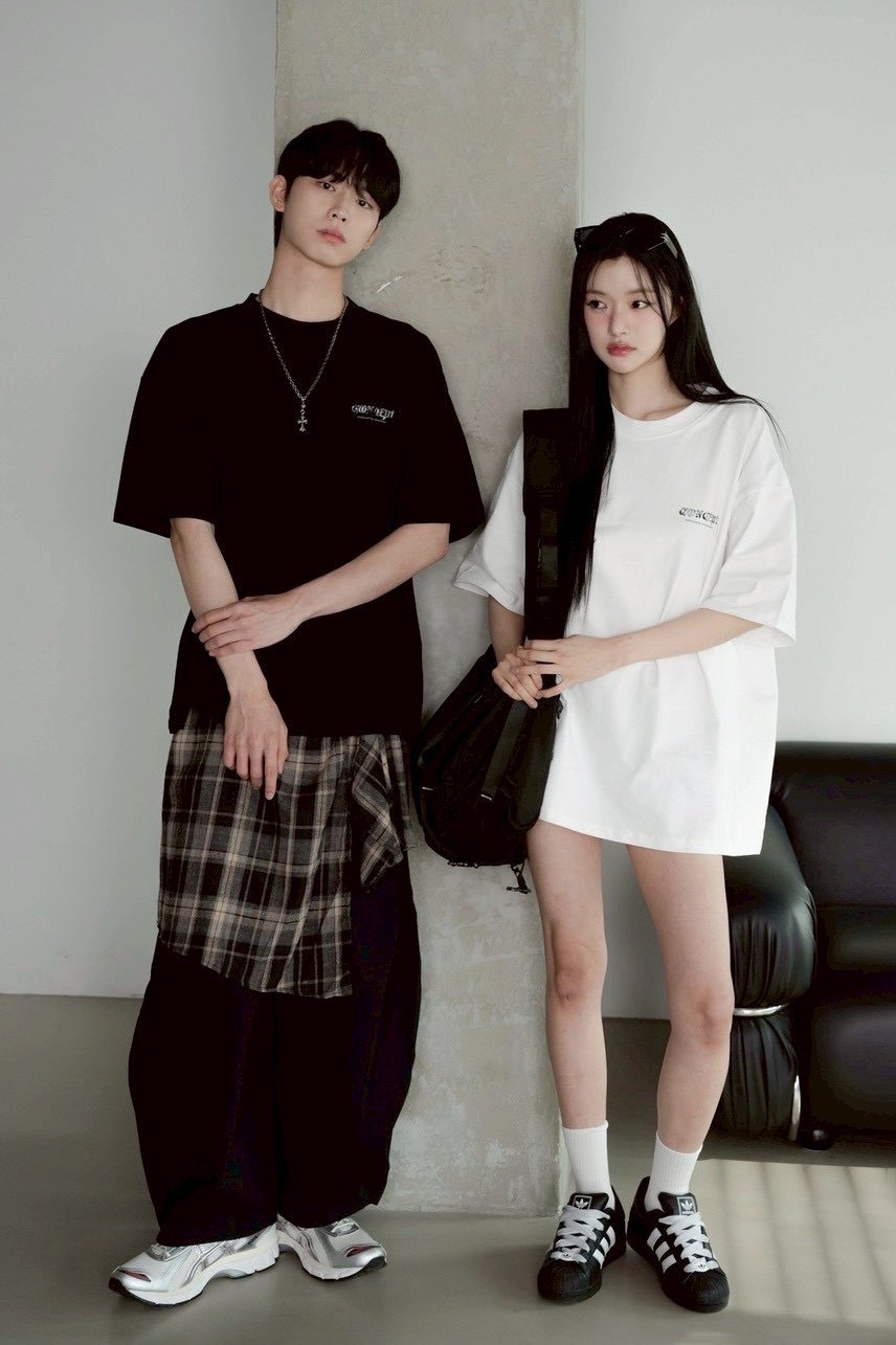 素面 英文 設計 男女 寬鬆 短袖