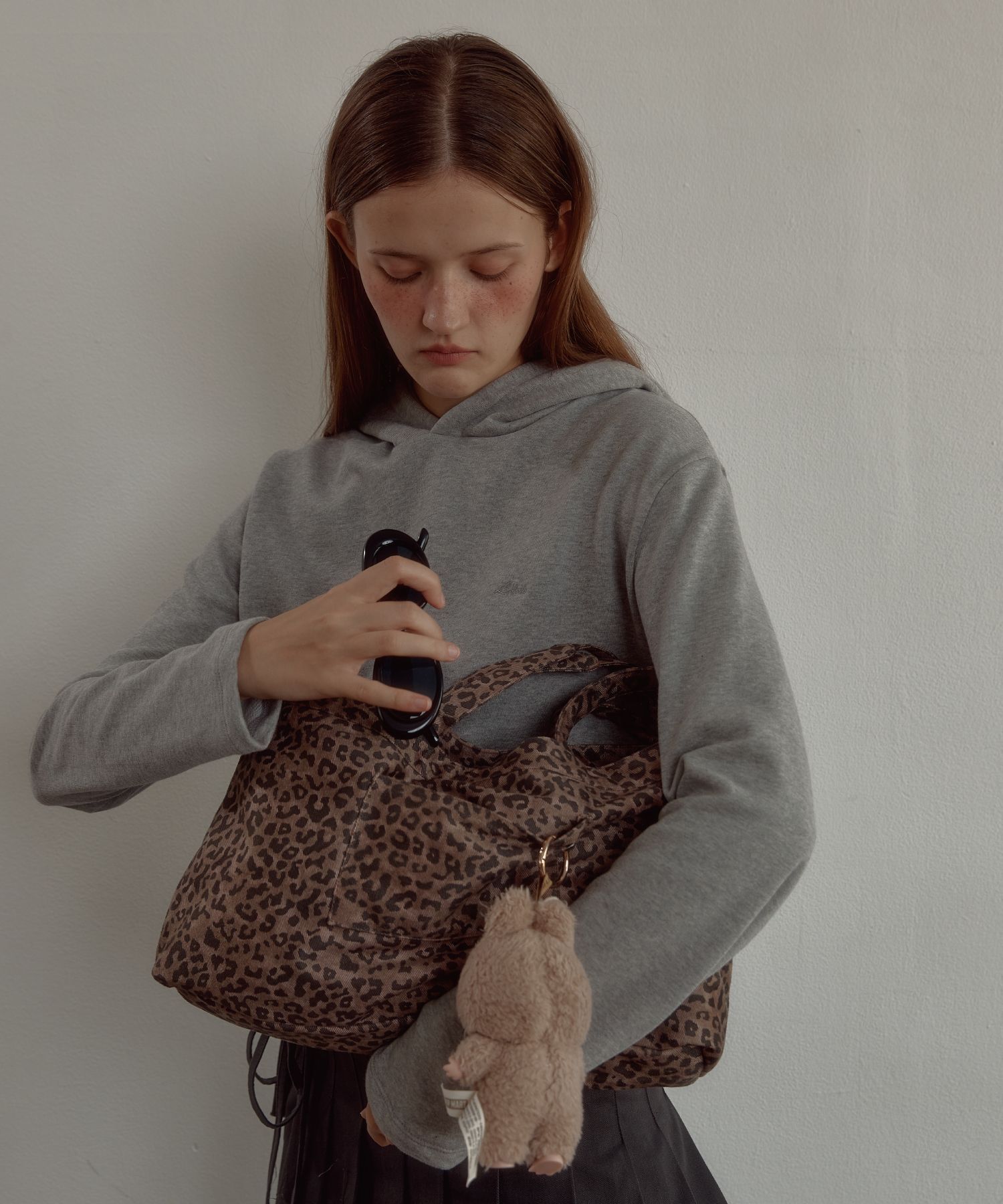 LETERIE 麂皮豹紋方形斜背包 棕色 SUEDE