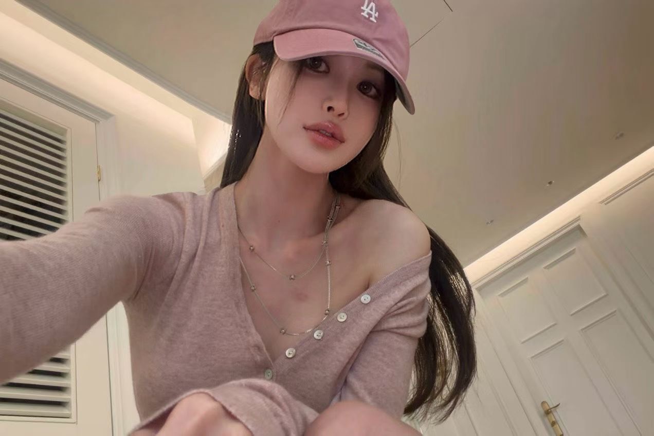 V領排扣基礎上衣