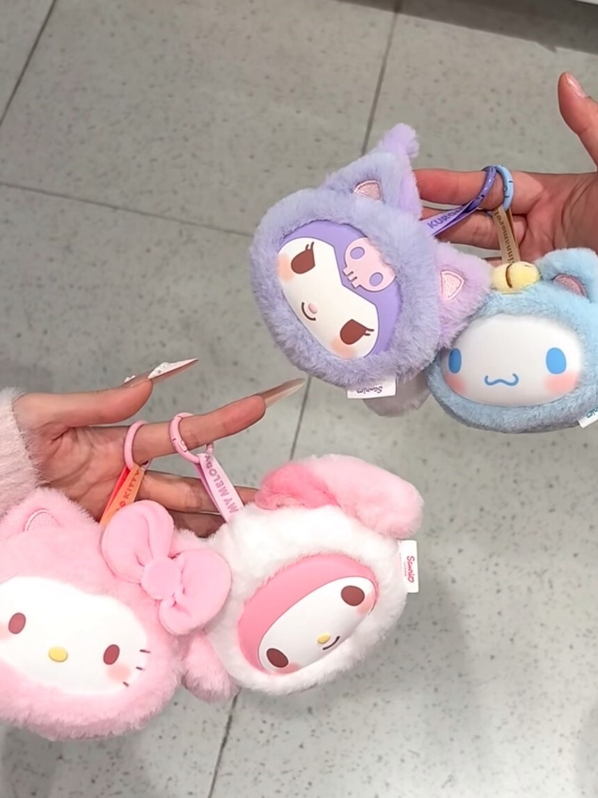 正版 三麗鷗 貓咪絨絨 矽膠耳機包盲盒